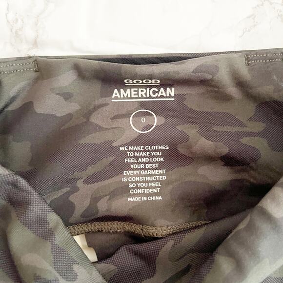 GOOD AMERICAN Pocket Sculpt Camo Leggings XS - Picture 9 of 10